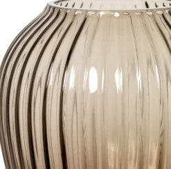 Hammershøi Vase H18. 5 valnød