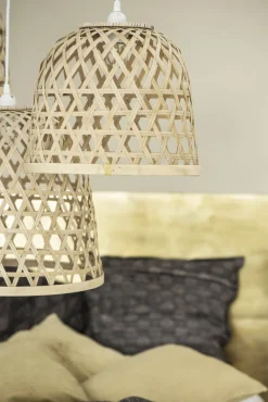 Hængelampe bambus skærm hvid plastikledning