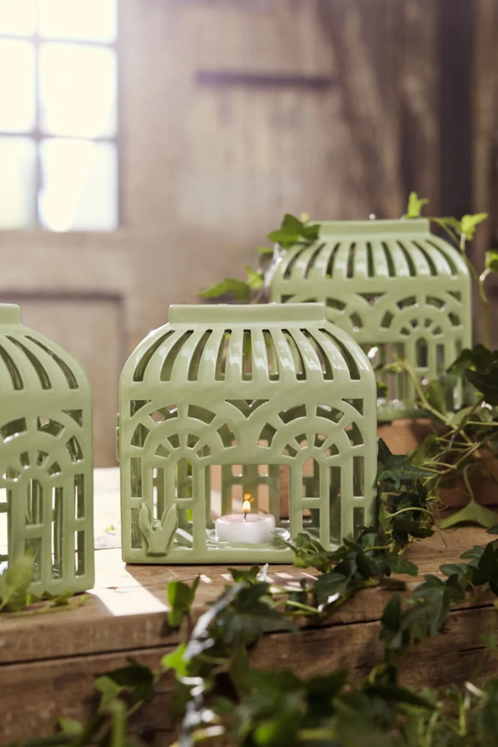 Orangery Lyshus H16 spring leaf