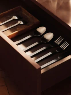 Stelo Cutlery - Set of 4 - Brushed Stainless Steel